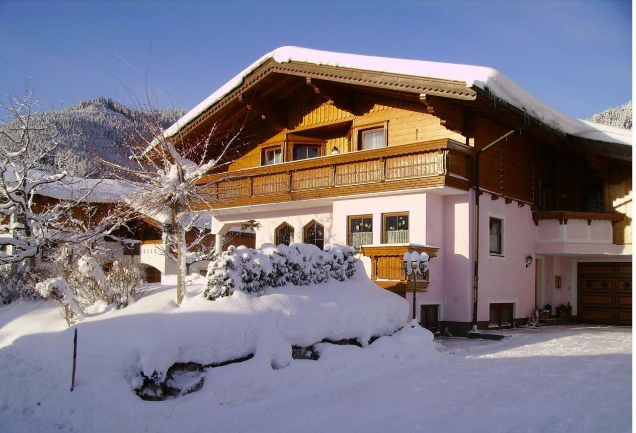 Ferienwohnungen Haus Sonnenschein Flachau Exterior foto